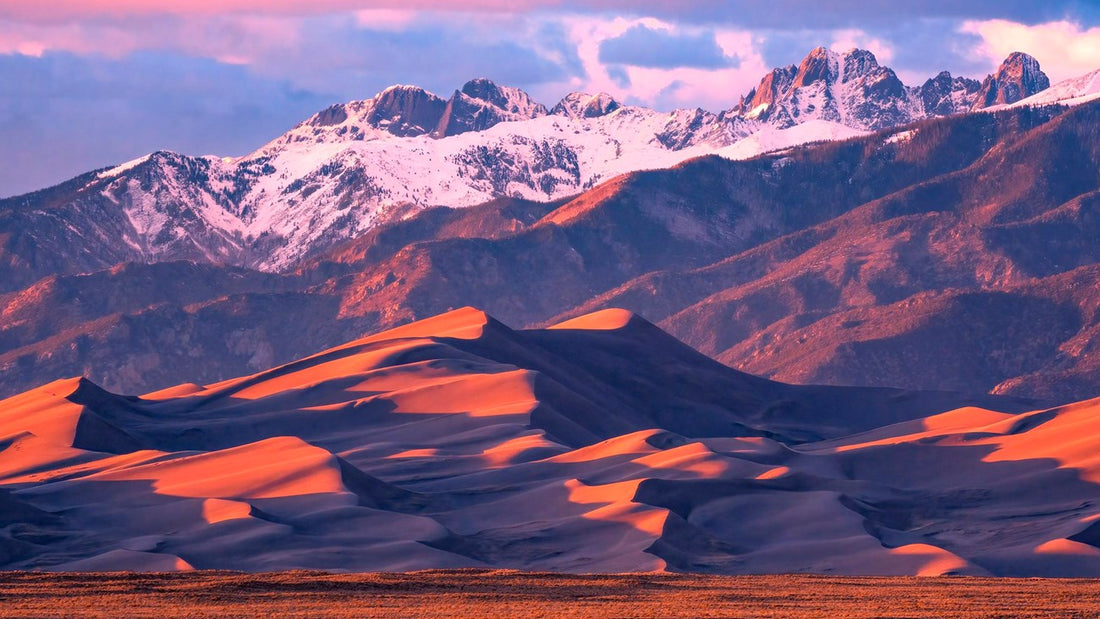 Colorado great sand dunes and mountains